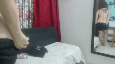 Snapshot of naugthymilf23 chatting on February 2025 01:24:02 AM keyra online show from February 2025 01:24:02 AM