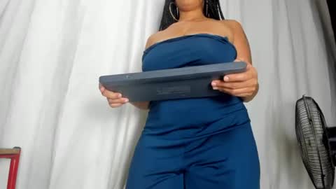 Snapshot of naya_ariam chatting on June 2026 05:14:01 AM naya_ariam online show from June 2026 05:14:01 AM