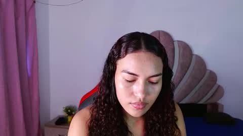 naya_fox1 online show from February 2026 05:50:02 PM