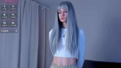 Kira online show from April 2026 07:25:01 PM