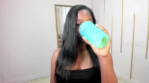 Nayaris 3 online show from October 2025 04:19:01 PM