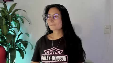 Naye  online show from April 2026 02:20:01 PM