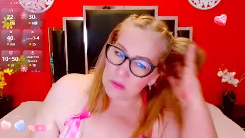 Lady Nayla online show from February 2025 05:07:01 PM