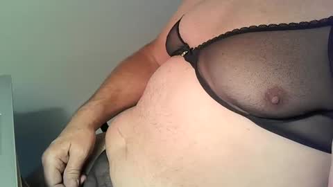 Snapshot of nbw chatting on January 2025 11:07:02 PM nbw online show from January 2025 11:07:02 PM