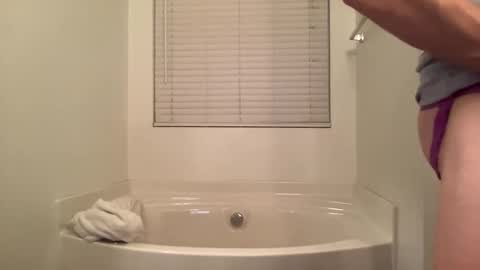 Snapshot of ncj2113 chatting on April 2026 08:20:01 AM ncj2113 online show from April 2026 08:20:01 AM