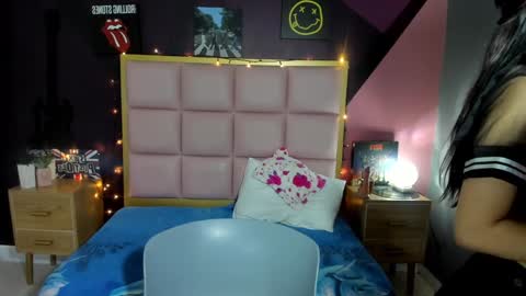 Snapshot of nebuvillalba chatting on December 2024 08:03:02 PM Nebu latina online show from December 2024 08:03:02 PM