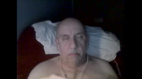 Snapshot of needlesslove chatting on October 2025 01:13:01 AM Tom online show from October 2025 01:13:01 AM