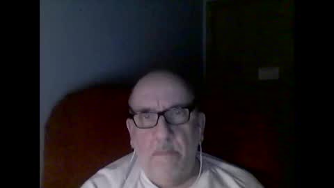 Snapshot of needlesslove chatting on December 2025 01:56:02 AM Tom online show from December 2025 01:56:02 AM