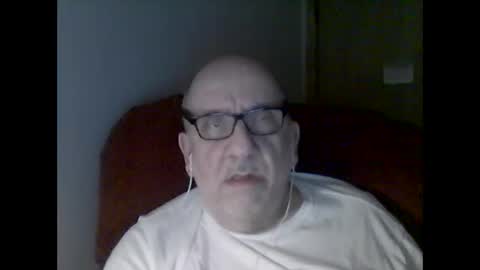 Snapshot of needlesslove chatting on January 2026 02:02:02 AM Tom online show from January 2026 02:02:02 AM