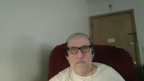 Tom online show from April 2026 11:50:01 PM