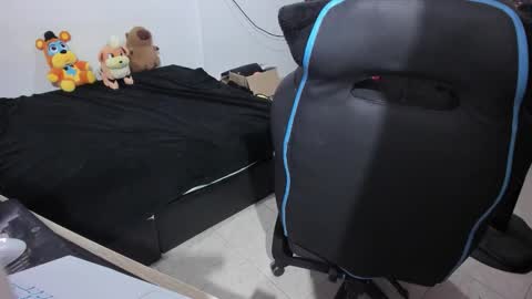 Geek Nicole    im Neeko UwU online show from February 2026 12:59:02 PM