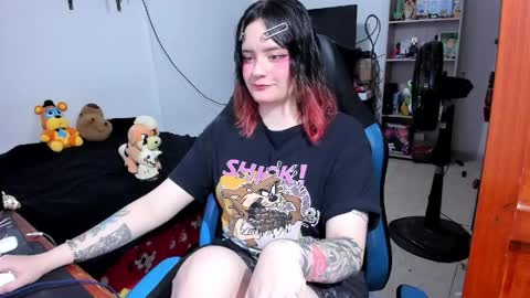 Geek Nicole    im Neeko UwU online show from April 2026 07:45:01 AM