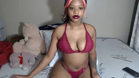 Snapshot of neeshaah chatting on January 2026 07:23:01 AM Neeshaa online show from January 2026 07:23:01 AM