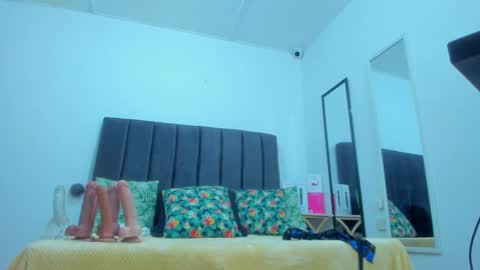 Snapshot of neferet_opal chatting on October 2025 11:04:02 PM neferet_opal online show from October 2025 11:04:02 PM