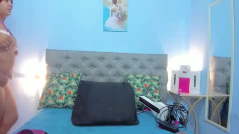 Snapshot of neferet_opal chatting on November 2025 12:08:02 AM neferet_opal online show from November 2025 12:08:02 AM