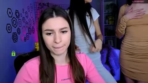 Meow online show from November 2025 10:59:02 AM