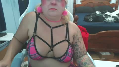 NekoKittenz online show from September 2025 12:12:01 AM