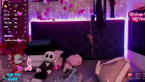 Miah online show from November 2025 11:21:02 AM