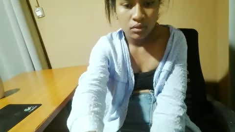 nelia_84 online show from May 2026 05:53:02 PM