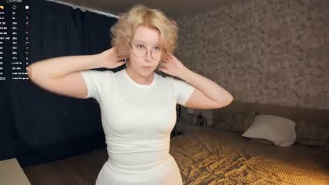 nelly_gloss online show from June 2026 07:41:02 AM