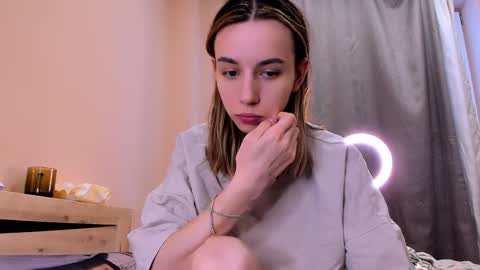 Snapshot of nelly_yy chatting on February 2025 12:57:02 PM nelly_yy online show from February 2025 12:57:02 PM