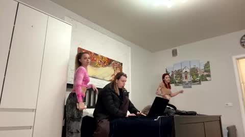 Snapshot of nelly_yy chatting on February 2025 01:44:01 PM nelly_yy online show from February 2025 01:44:01 PM