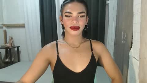 neomi online show from October 2025 05:40:01 AM