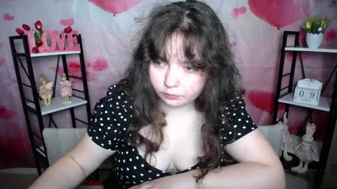 Snapshot of neonilalisova chatting on April 2026 06:13:05 AM NeonilaLisova online show from April 2026 06:13:05 AM