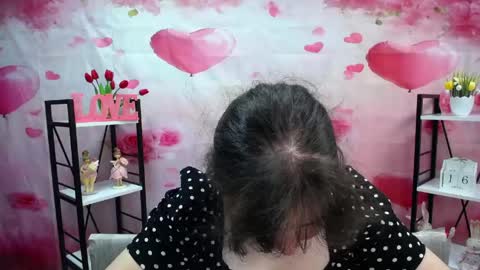 Snapshot of neonilalisova chatting on April 2026 05:41:01 AM NeonilaLisova online show from April 2026 05:41:01 AM