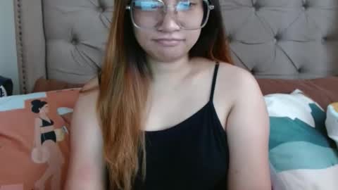 Snapshot of nerdysweetpinay chatting on October 2025 01:25:02 AM nerdysweetpinay online show from October 2025 01:25:02 AM