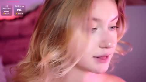 Snapshot of nerissa_xo chatting on October 2025 08:18:02 PM Nerissa online show from October 2025 08:18:02 PM