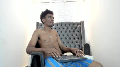 Snapshot of nero_reyd chatting on October 2025 07:36:02 PM Nero online show from October 2025 07:36:02 PM