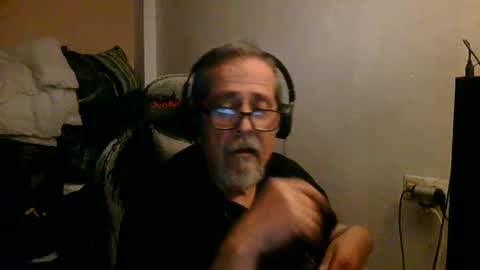 neron401 online show from April 2026 08:51:01 PM