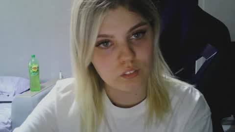 never_enoughh online show from August 2026 04:31:02 PM