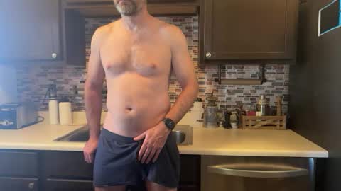 newguy_097 online show from October 2025 07:47:01 PM