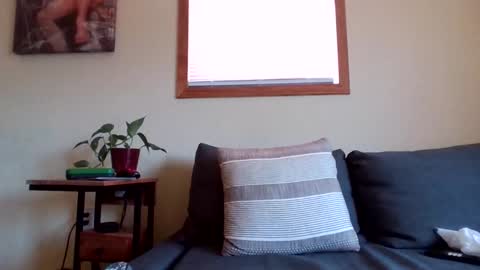 newhallboxer online show from March 2026 04:13:02 PM