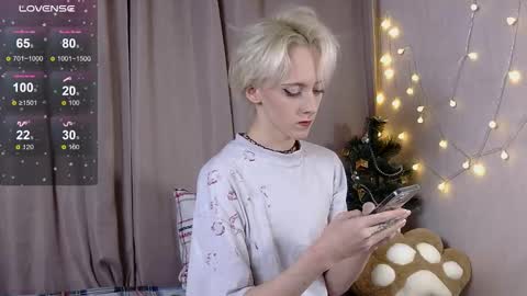 NextVibe1 online show from December 2025 05:30:01 PM