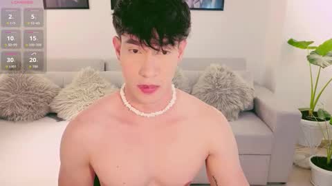   online show from October 2025 10:14:02 PM