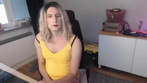 Alia Sparkles online show from December 2024 10:39:01 AM