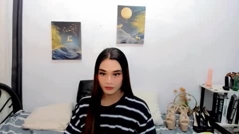 hottie nicole online show from October 2025 10:45:01 PM