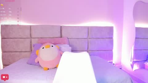 Nia online show from May 2026 12:35:01 PM