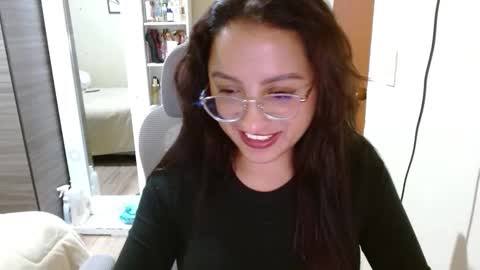 Dani online show from December 2025 11:43:02 PM