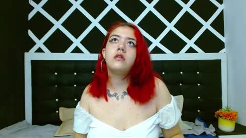 Estefani  online show from December 2024 12:06:01 PM