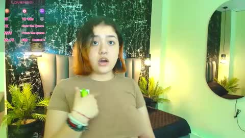 nia_starkx online show from October 2025 02:03:01 PM