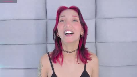 Nia online show from March 2026 12:24:02 PM