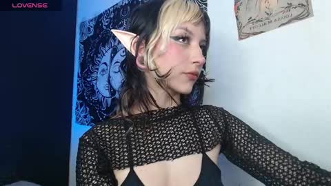 Snapshot of niakat_ chatting on October 2025 05:42:02 AM niakat online show from October 2025 05:42:02 AM