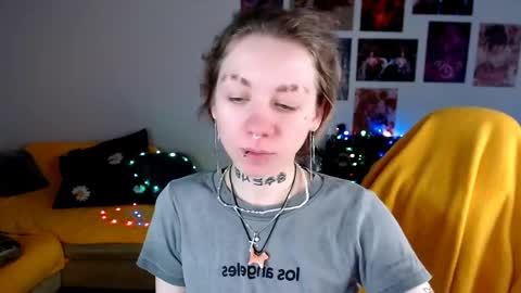 nica_kawaii online show from May 2026 05:24:01 AM