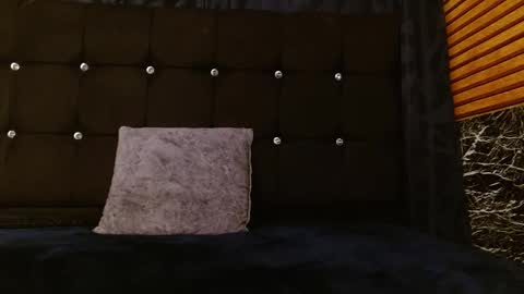 Snapshot of nicecherry_ chatting on February 2025 02:49:01 AM Michell online show from February 2025 02:49:01 AM