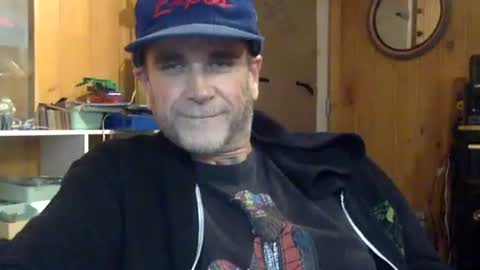 Snapshot of nicedickdave77 chatting on May 2026 04:21:02 AM nicedickdave77 online show from May 2026 04:21:02 AM