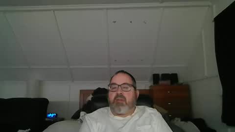 Snapshot of niceguy7208 chatting on March 2026 04:28:02 AM niceguy7208 online show from March 2026 04:28:02 AM